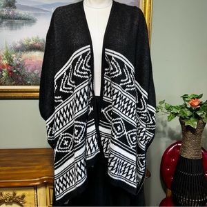 Merona Ebony Black & white Boho Poncho Cardigan Sweater NEW NWT